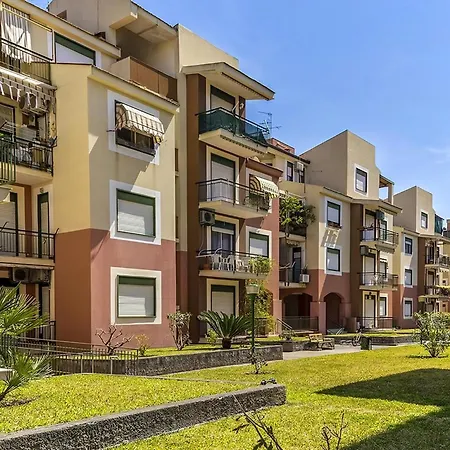 Taormina 001 Giardini Naxos